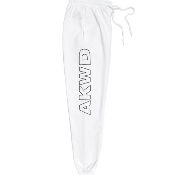 A kid with dreams white sweatpants - Picture 4 of 4